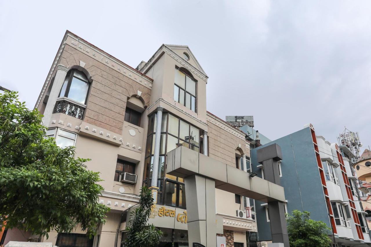 Oyo62194游乐宫酒店 印多尔 外观 照片