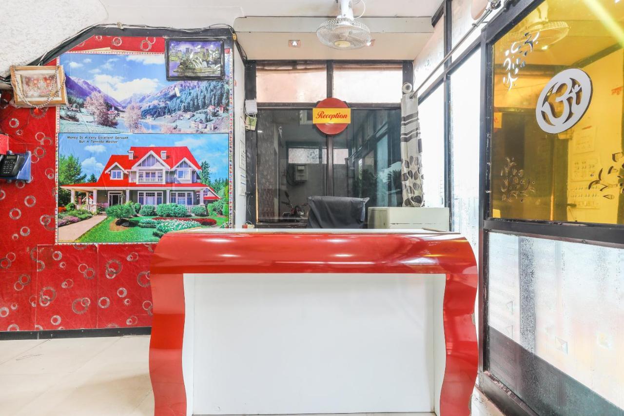 Oyo62194游乐宫酒店 印多尔 外观 照片